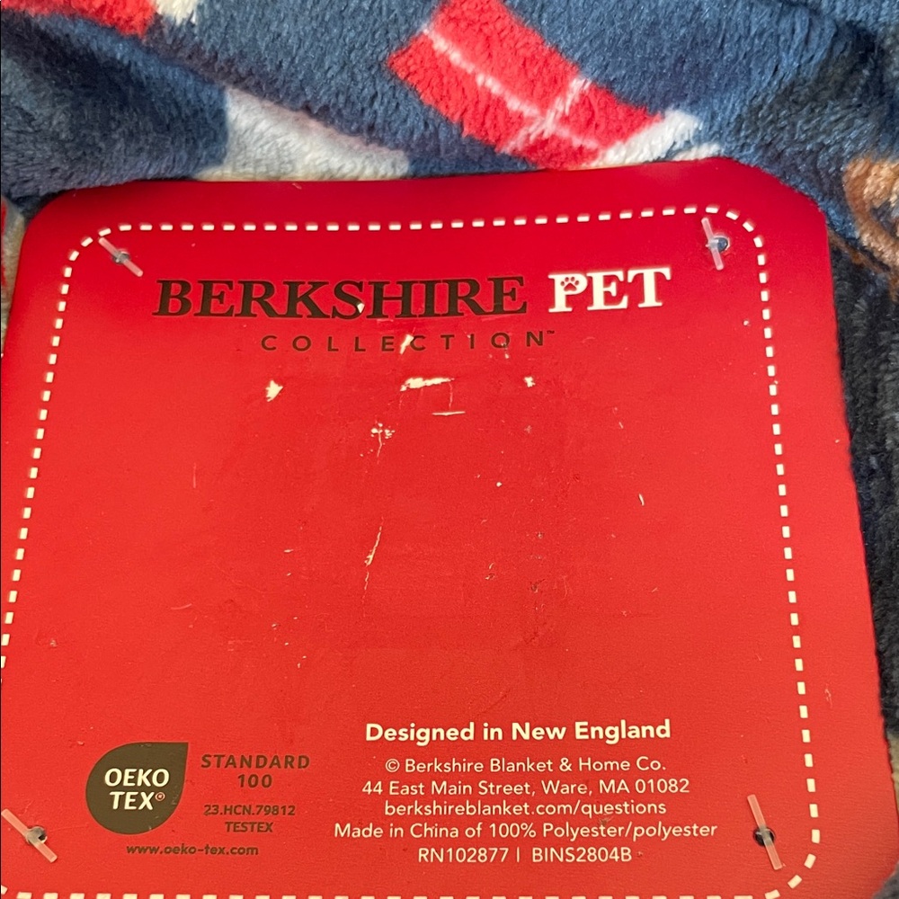 Dachshund themed Berkshire Pet Collection Festive Blue Blanket - Picture 7 of 8